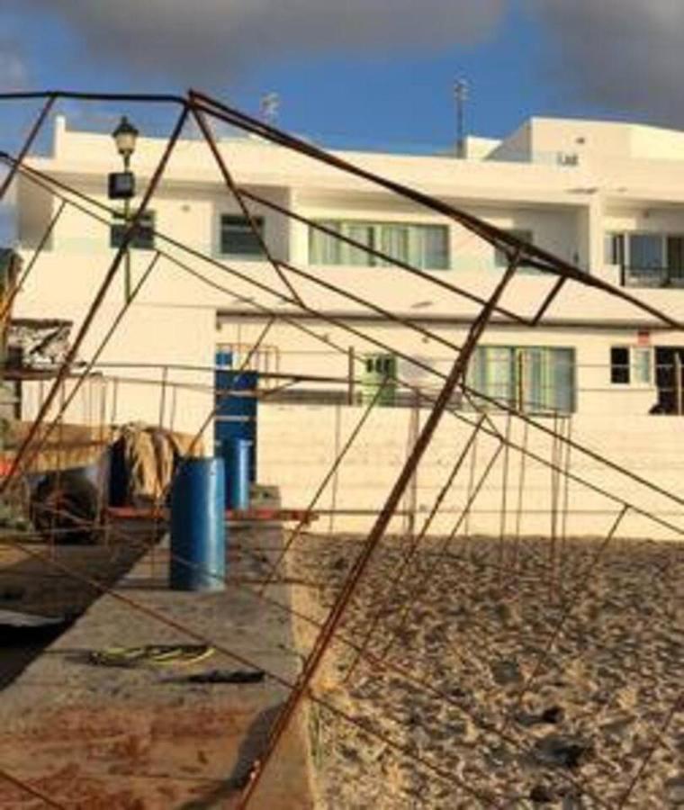 Casa Anclada En La Santa- 4 Apartamentos Frente Al Mar- 1ª Linea Solarium Barbacoa מראה חיצוני תמונה